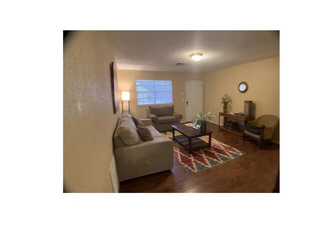 Building Photo - Edmond 4 bed home
