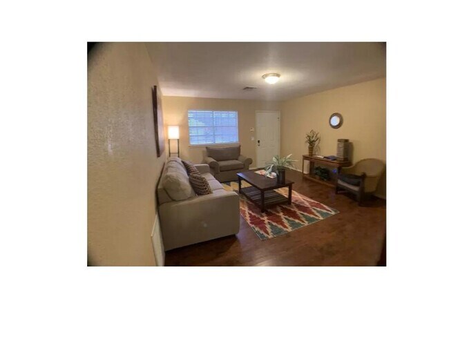 Foto del edificio - Edmond 4 bed home