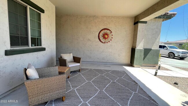 Foto del edificio - 19460 N 27th Pl