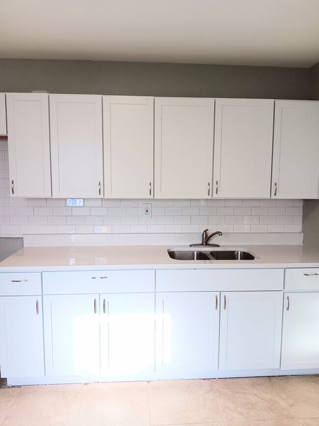 Foto del edificio - Spacious & Stylish 4-Bedroom Home