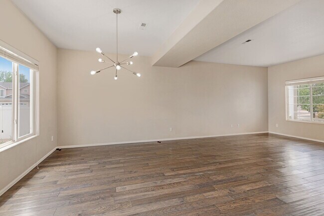 Foto del edificio - 2228 Inspiration Ln