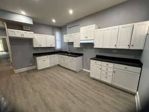 Building Photo - 1945 S Kedzie Ave