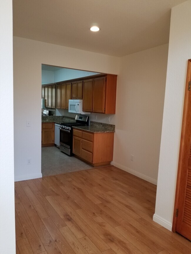 Foto del edificio - 11829 Gateway Blvd