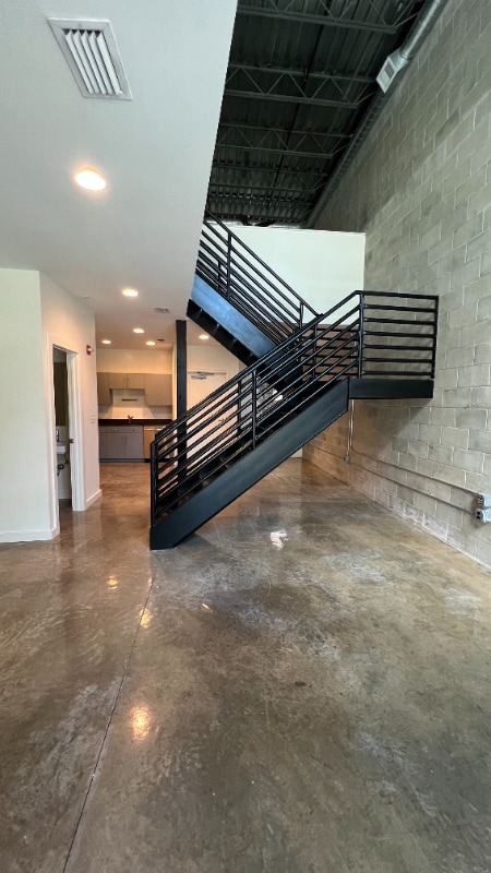 Building Photo - 5008 S MacDill Ave