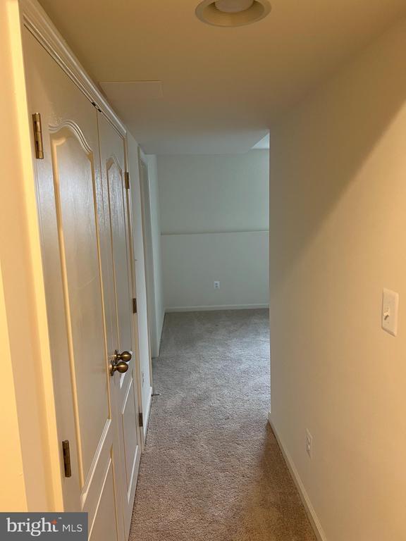 26 CLIFTON Mnr, Falling Waters, WV 25419 Townhome Rentals in Falling