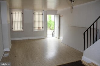 Building Photo - 3085 Potter St