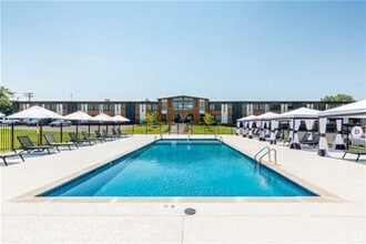 Interior Photo - The Flats Off Madison