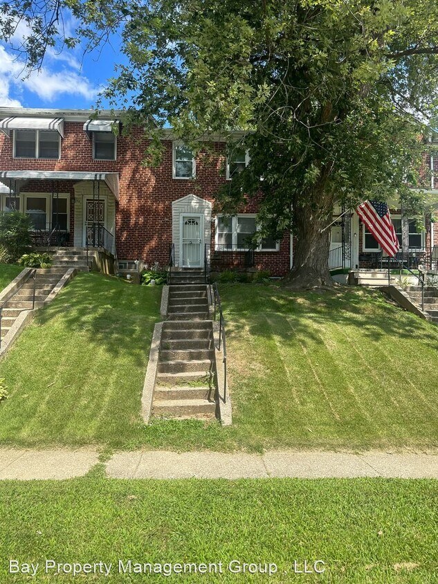 Foto principal - 3 br, 1.5 bath House - 1682 Forest Park Ave