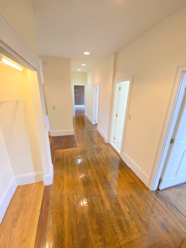 Primary Photo - 103 Hemenway St