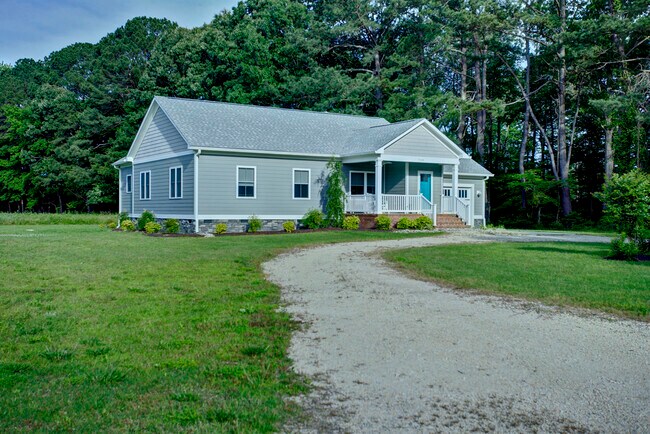 Building Photo - 7140 Gill Ln