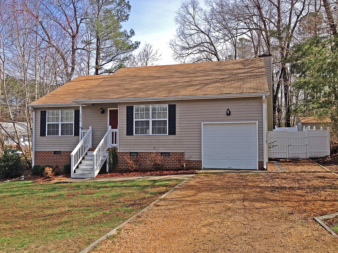 Foto principal - Charming Rancher in Fox Ridge Community