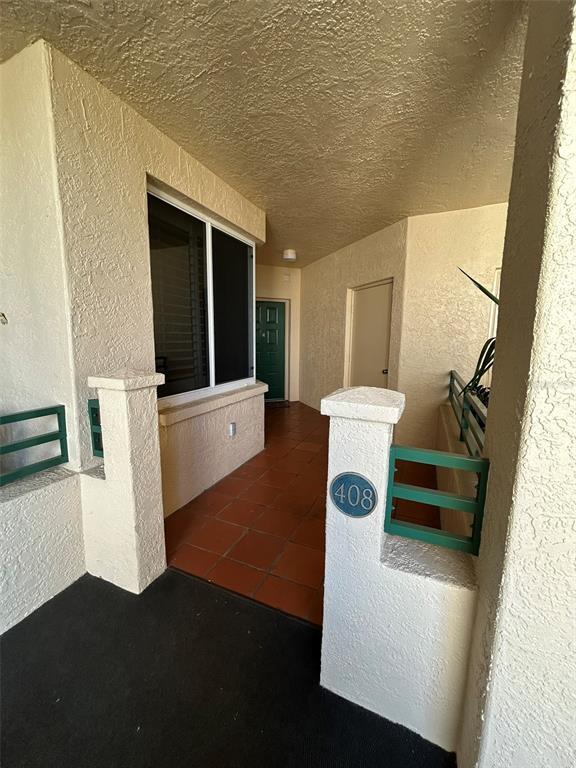 Foto del edificio - 4737 Dolphin Cay Ln S