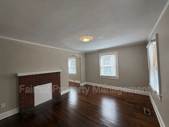 Building Photo - 2107 Concord St
