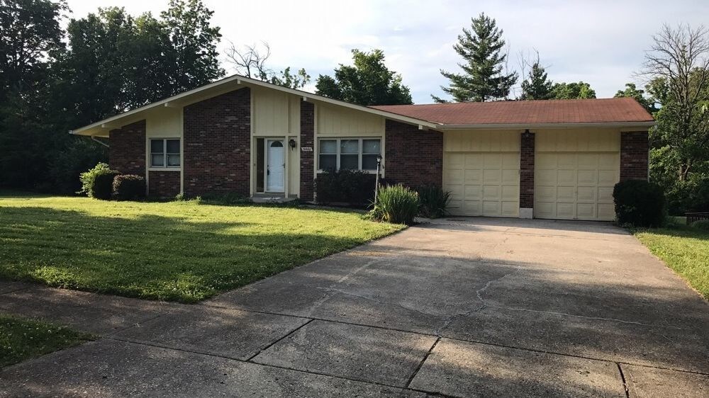 Primary Photo - Spacious 3 BR 2 BA Ranch in Sharonville