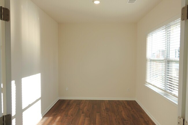 Building Photo - 1438 Talley Rdg Dr