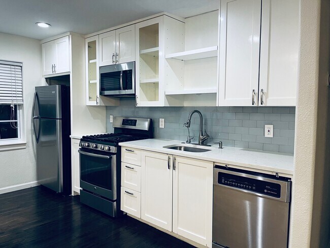 Foto del edificio - 610 Cliffdale Ave