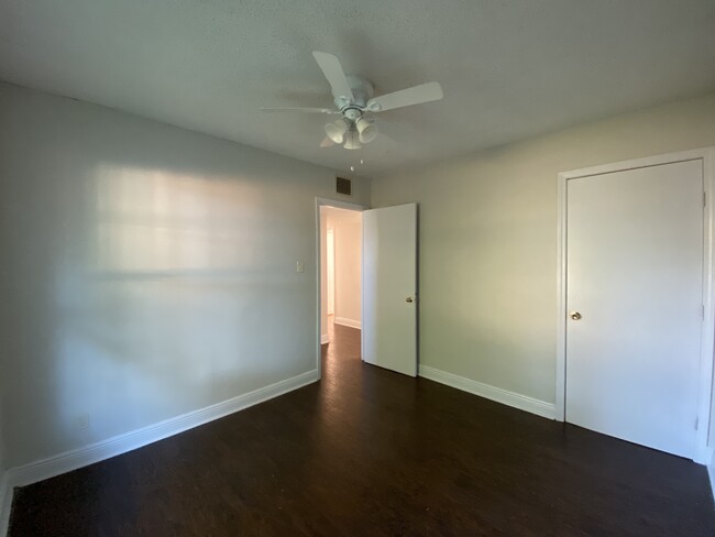 Bedroom #3 (2/2) - 509 Farmington Pl