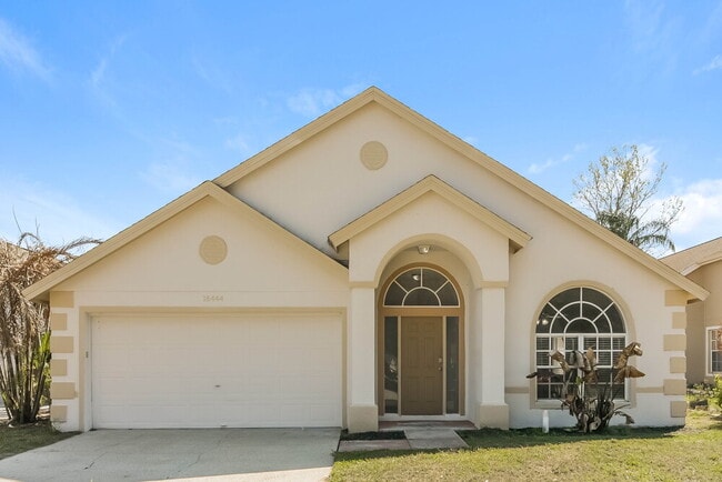 Building Photo - 16444 Coopers Hawk Ave