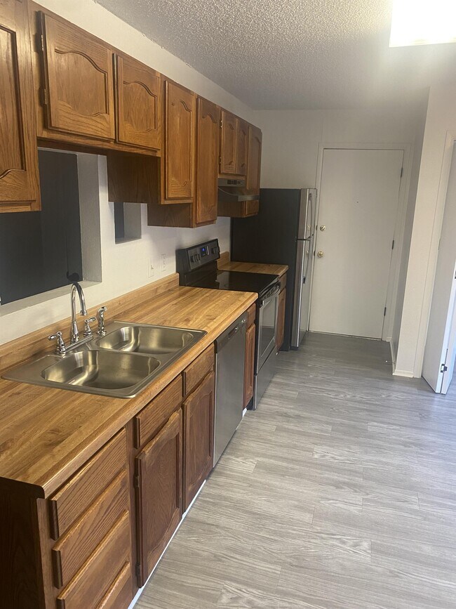 Foto del edificio - 3903 Trotwood Trail