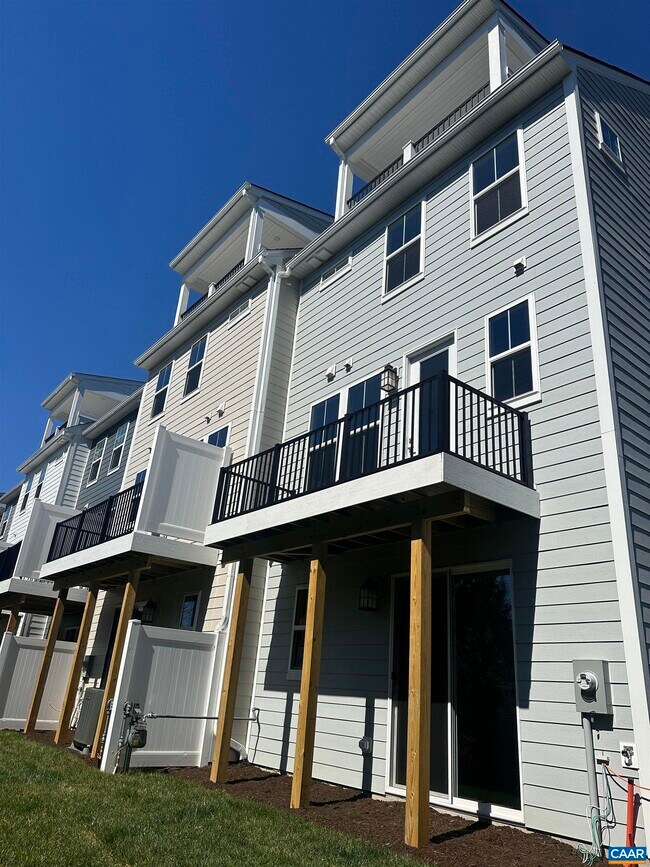 Foto del edificio - 2024 Calico Ct