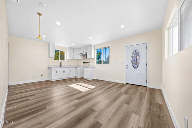 Building Photo - 2861 Altura Ave