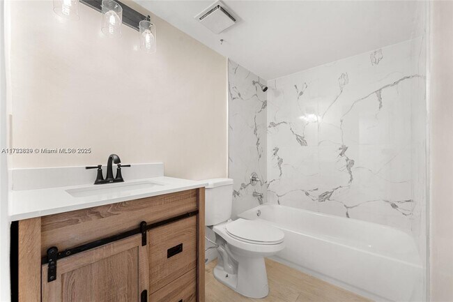 Foto del edificio - 8045 SW 21st Ct