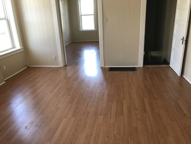 Foto del edificio - 4220 S 38th St