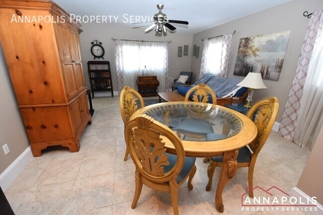 Building Photo - 1195 bayview vista unit b