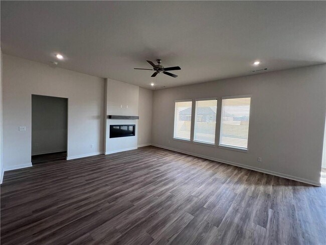 Foto del edificio - 415 W Branta St