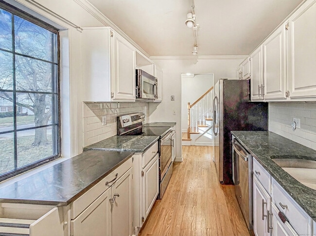 Foto del edificio - 202 Soundview Ave