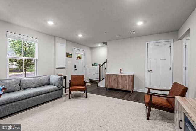 Foto del edificio - 117 Kenneth Ln