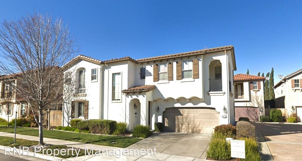 Primary Photo - 4 br, 2.5 bath House - 3288 San Vicente St...