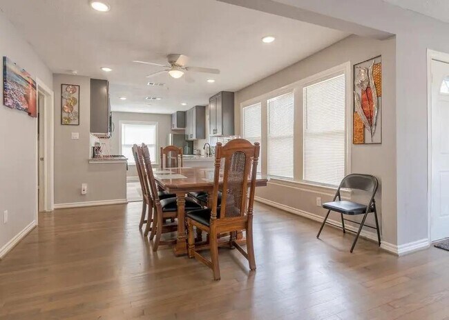 Building Photo - 1408 Bowie Dr