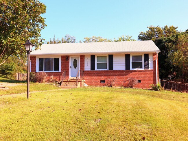 Foto del edificio - Move-In Ready 3 Bed/1 Bath Rancher | Spaci...