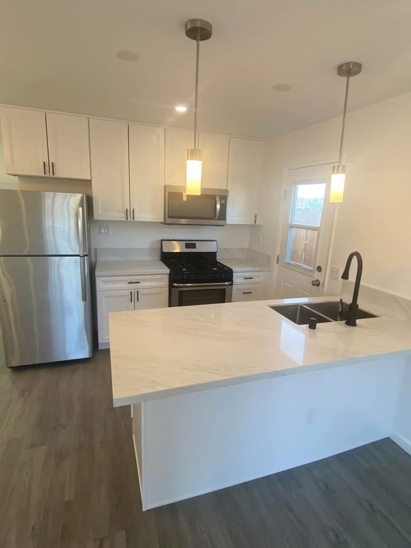 Building Photo - 836 Olive Ave