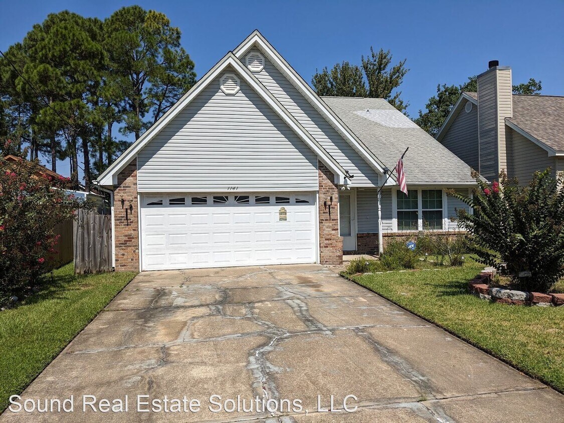 Foto principal - 4 br, 2 bath House - 1161 saddle Creek Dr.