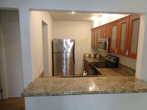 Building Photo - 7932 Mission Center Ct