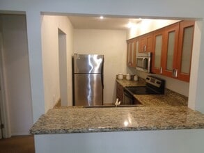 Building Photo - 7932 Mission Center Ct