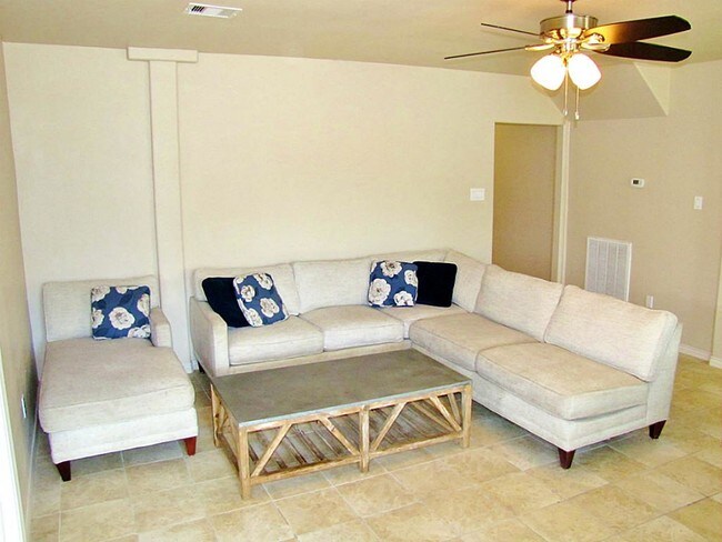 Foto del edificio - 1128 Avenue K