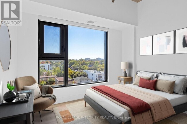 Building Photo - 1376 Carling Ave