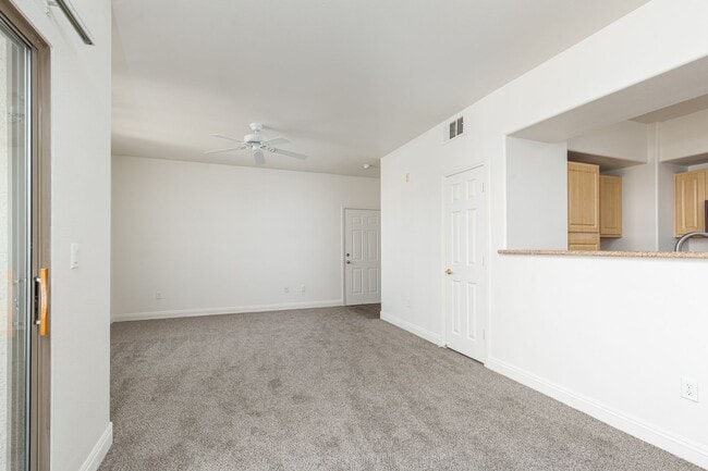 Building Photo - 8000 W Badura Ave