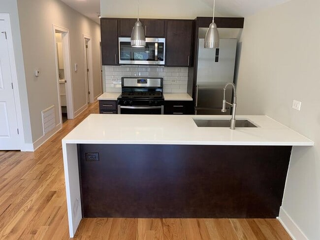 Foto del edificio - 2336 W 19th St