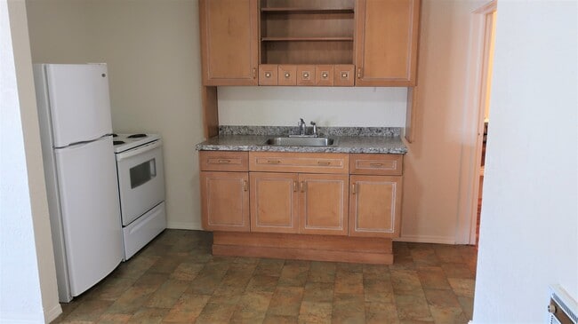 Building Photo - 525 S Mission St