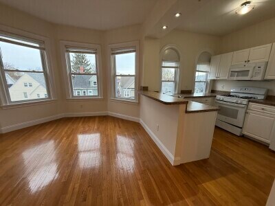 Primary Photo - 45 Ashford St