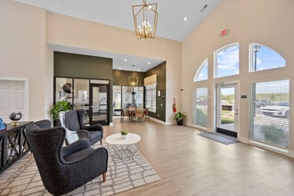 Building Photo - Parkway Trails