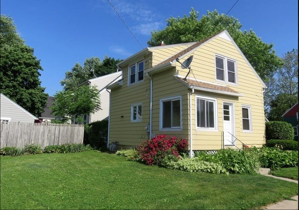 Southeast corner - 602 Edward St
