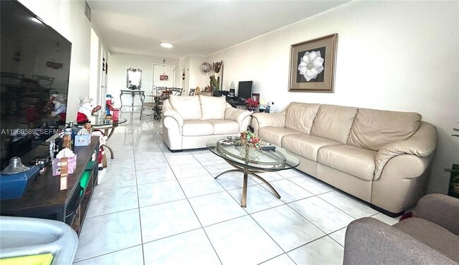 Building Photo - 910 Michigan Ave