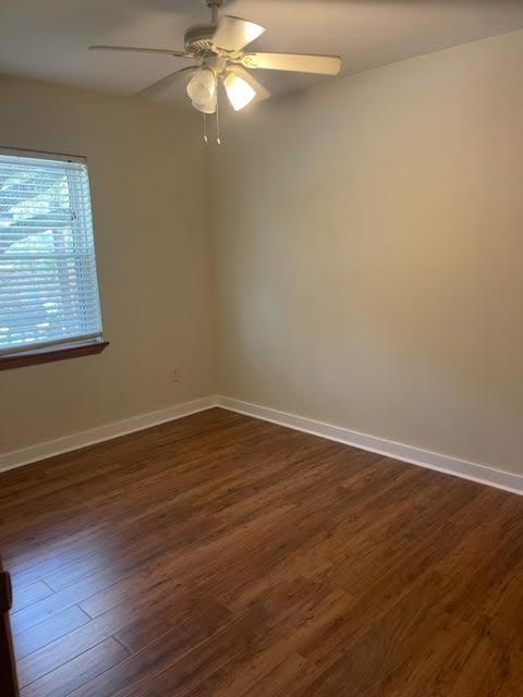 Foto del edificio - 2925 Camellia Drive