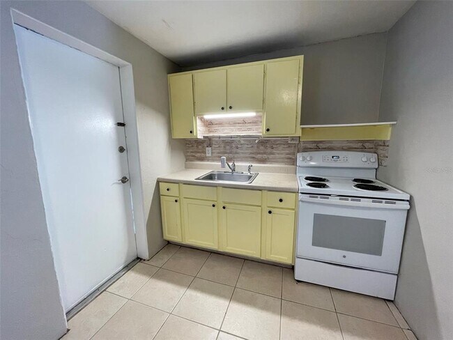 Foto del edificio - 240 E Martin Luther King Jr Dr