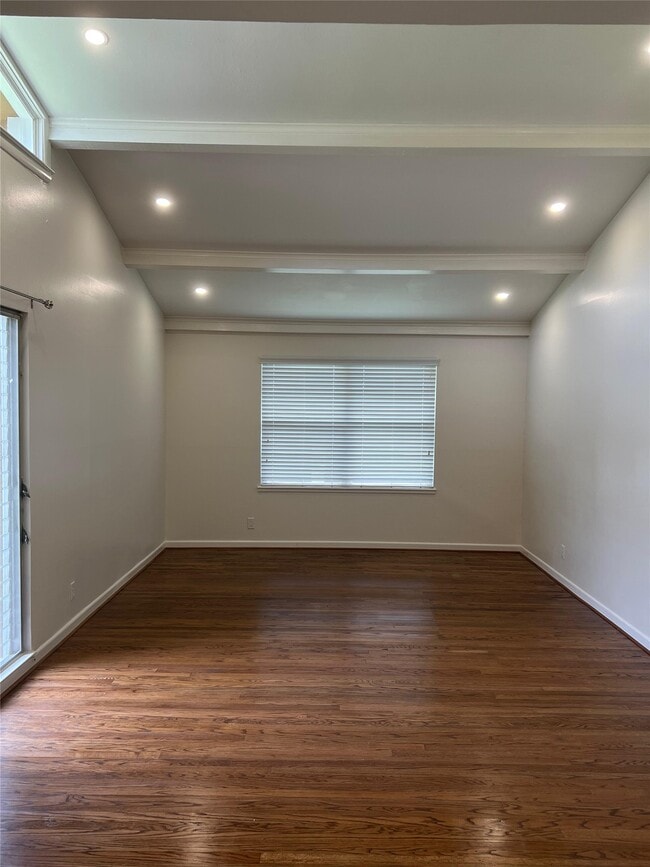Foto del edificio - 2911 Linkwood Dr
